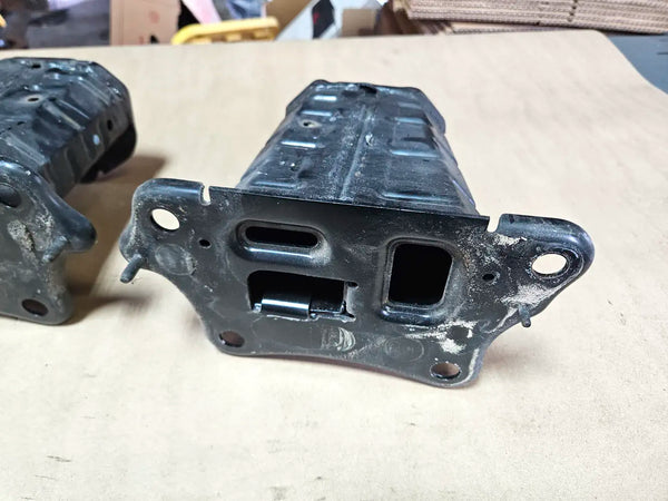 06-2013 Lexus Is250 Front Rail Reinforcements 57108-53012, 57107-53010 Used