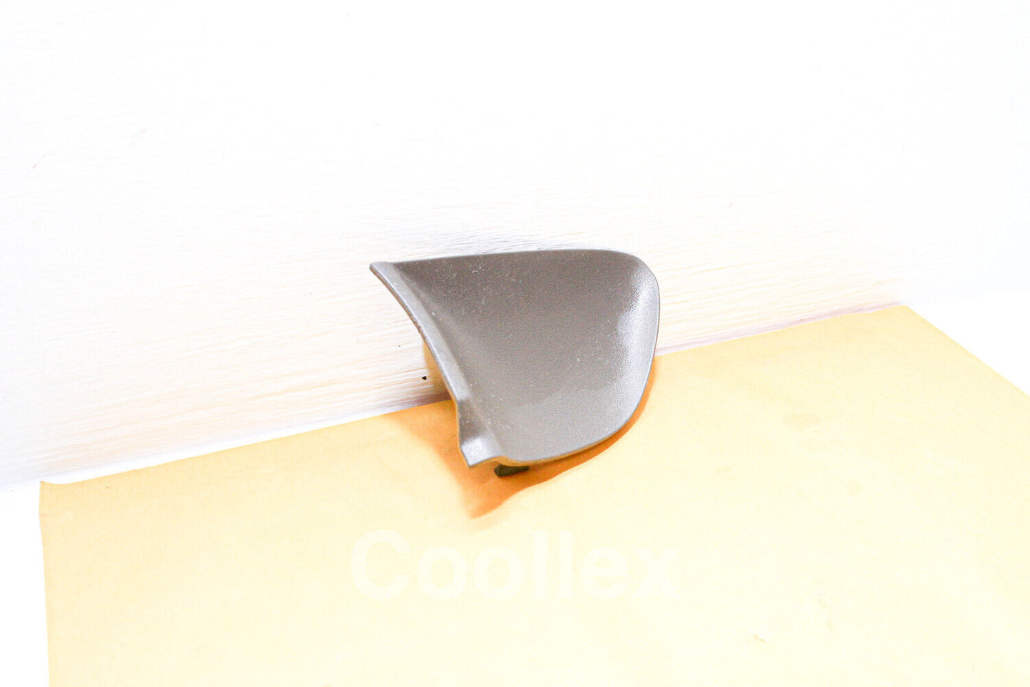 98-05 Lexus Gs300 Gs430 Left Inner Door Handle Bezel Cover 69298-30030-E0 Oem Used