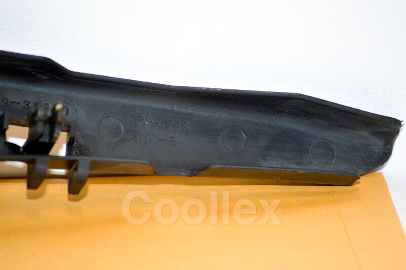 98-05 Lexus Gs300 Hood Lock Control Cable Cover 53629-30020 Oem