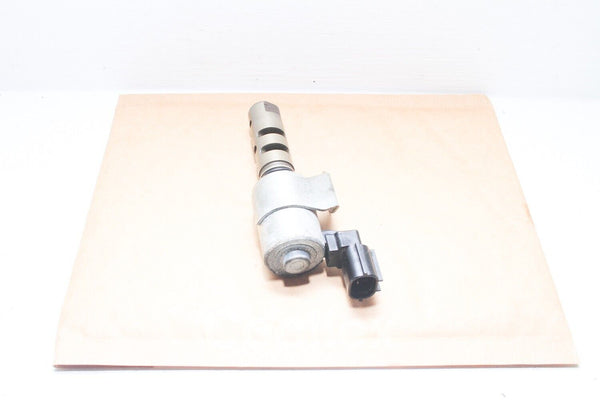 98-05 Lexus Is300 Cam Timing Solenoid Valve 15330-46011 Oem Used