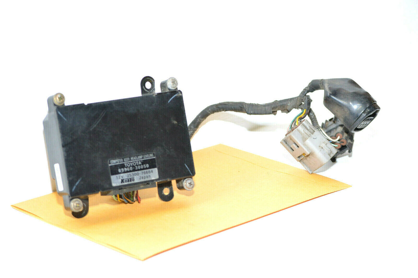 98-99 Lexus Gs300 Gs400 Headlamp Leveling Computer 89960-30051 Oem Used