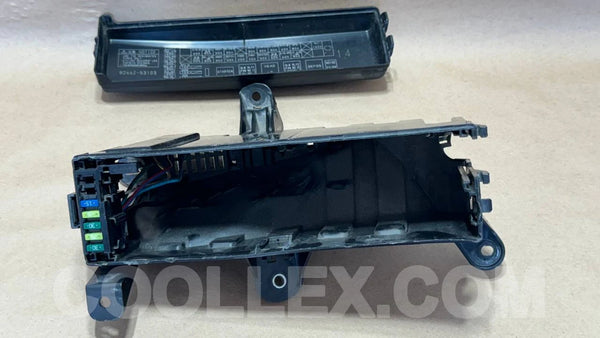 Unknown Fuse Box / Relay Box OEM Used