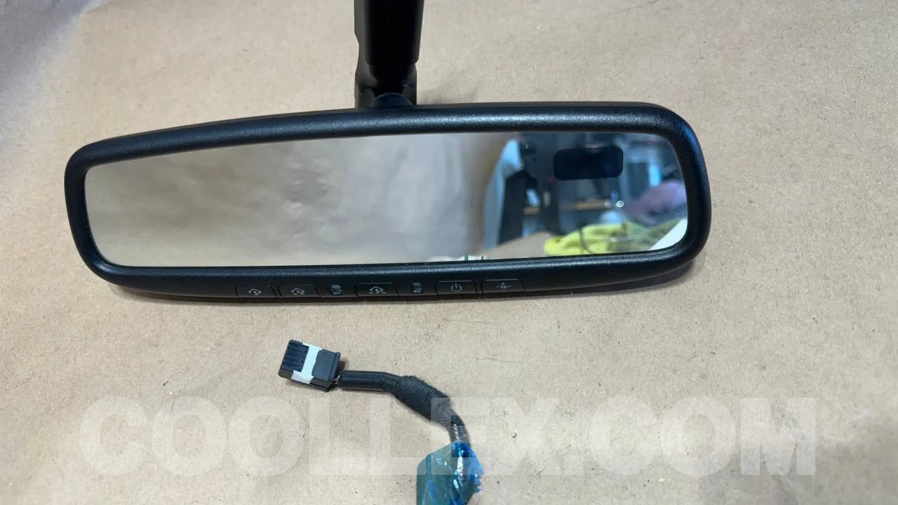 Auto Dim Rearview Mirror OEM Used