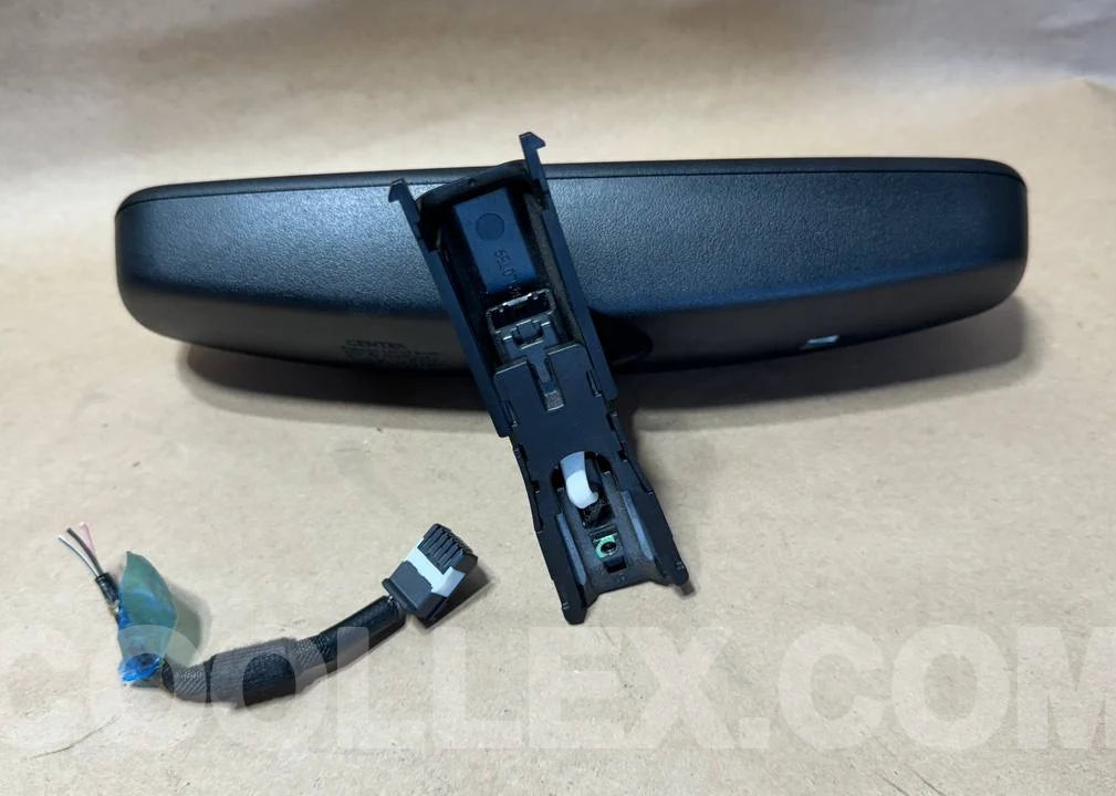 Auto Dim Rearview Mirror OEM Used