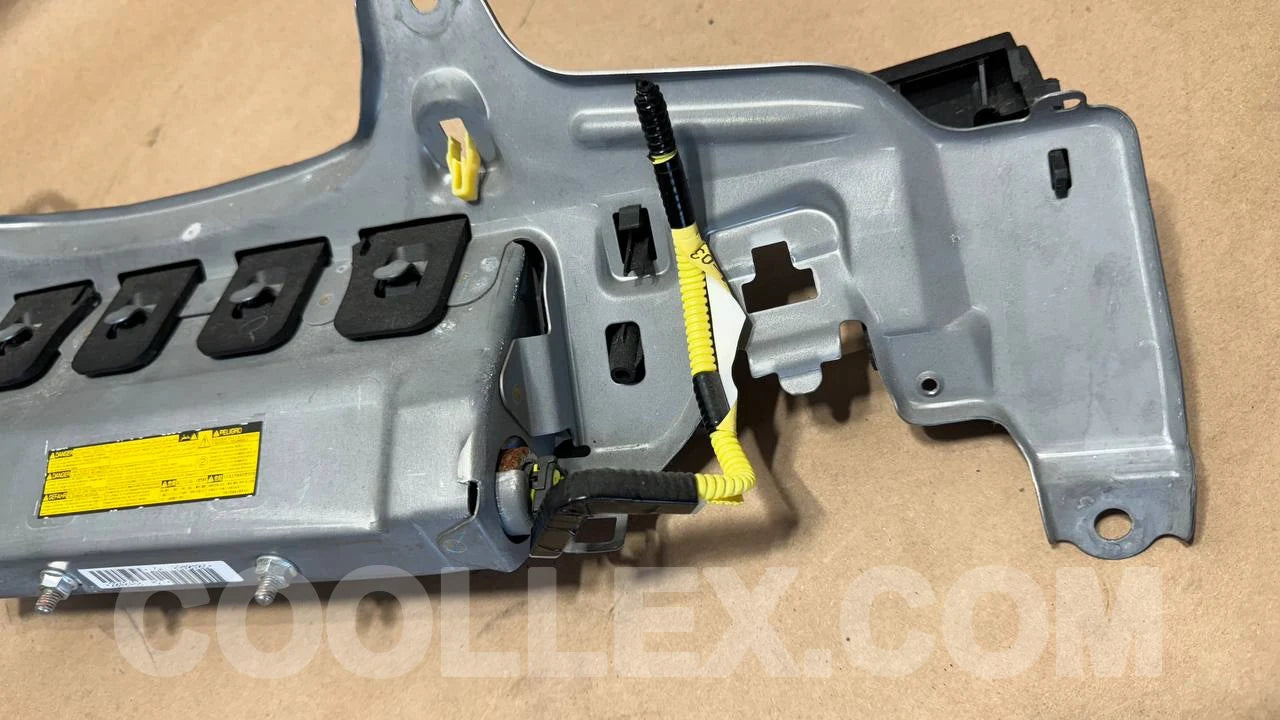 11 Toyota Passenger Side Airbag Module OEM Used