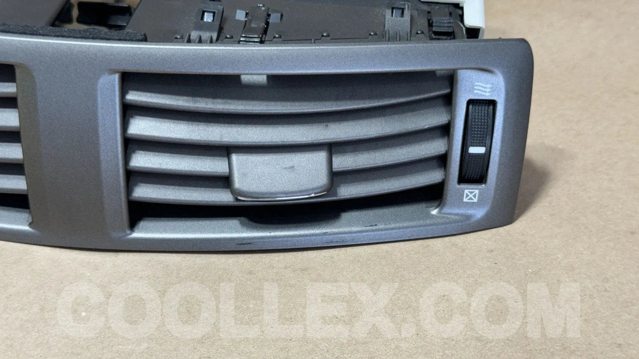 Dashboard Air Vent Assembly OEM Used