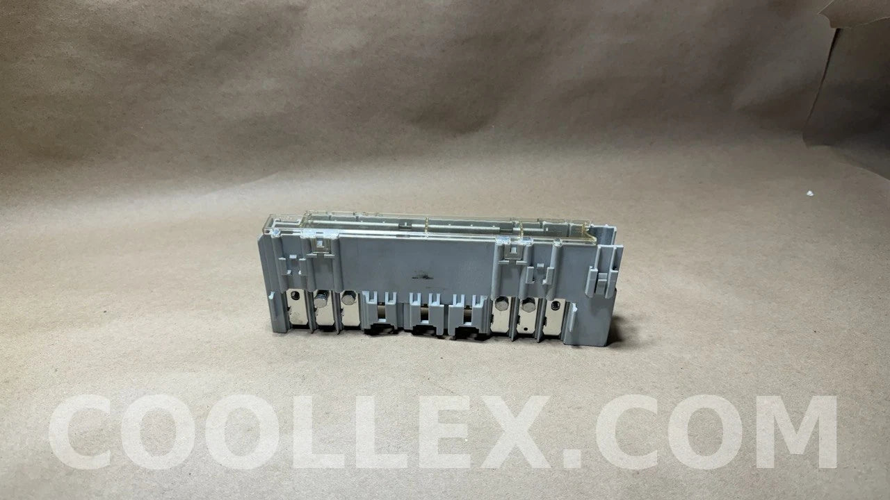 2006-2015 Lexus IS250 IS350 Fusible Link Fuse Block Assembly OEM Used