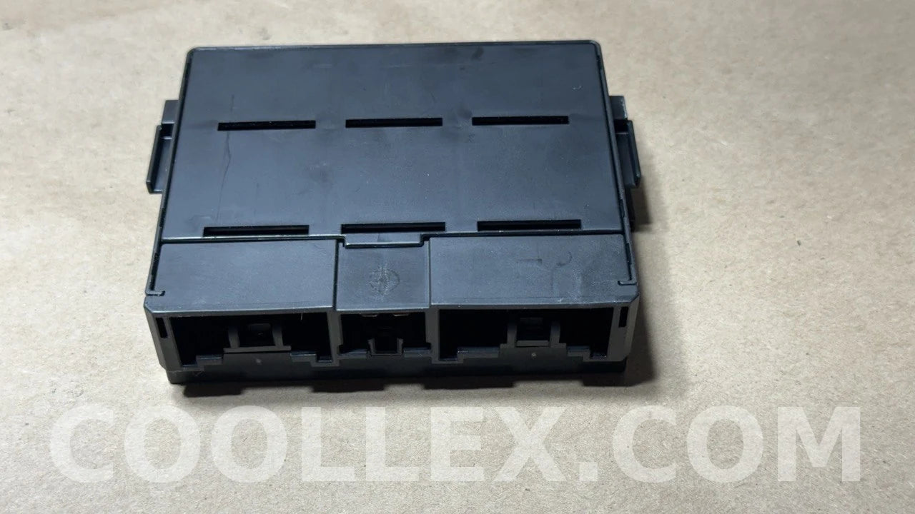 Toyota Multiplex Body Fuse Box 89211-53010 OEM Used