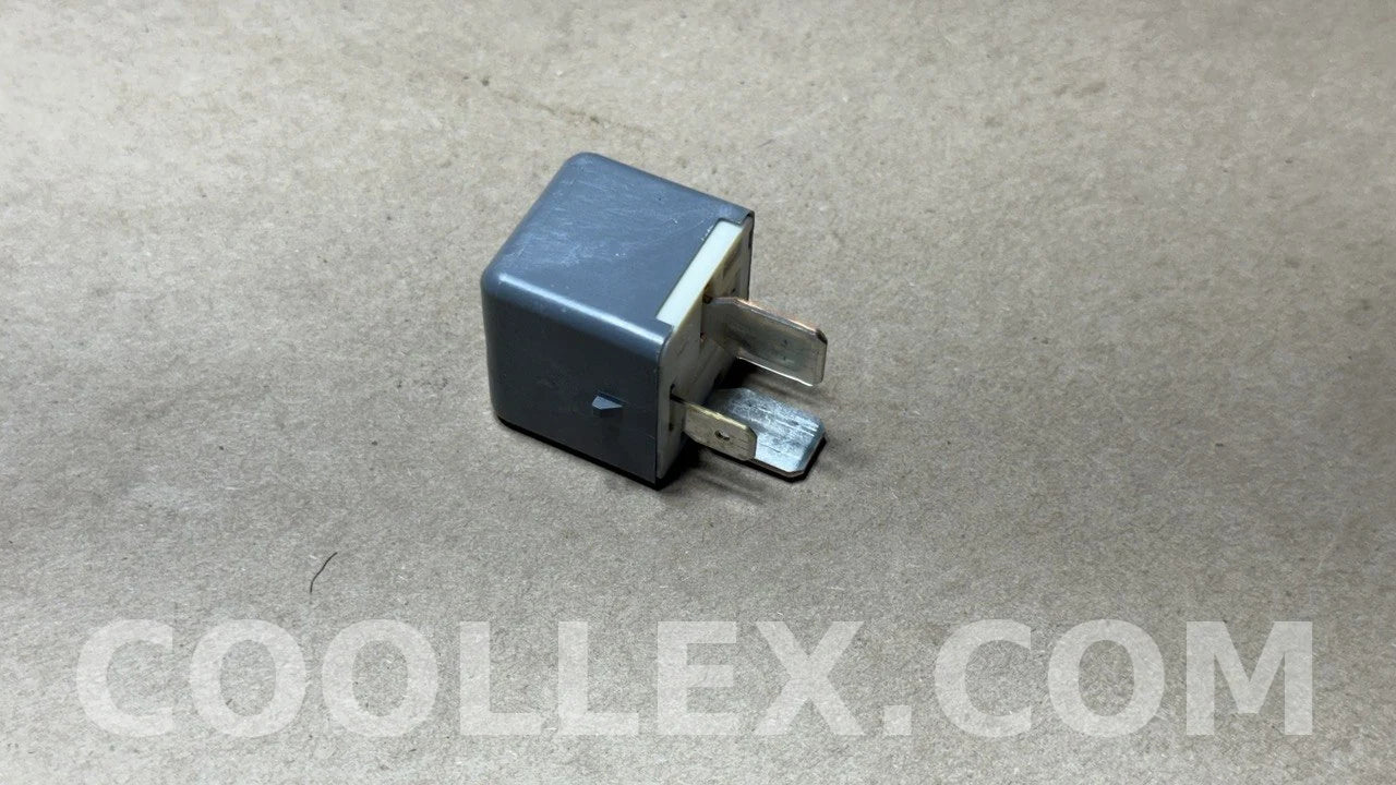 06-13 Toyota Cooling Fan Relay 90987-02025 Denso OEM Used