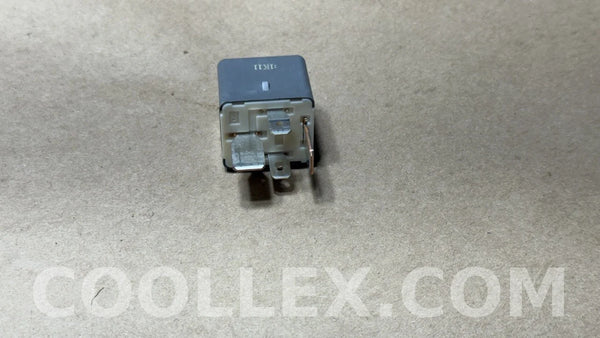 06-13 Toyota Cooling Fan Relay 90987-02025 Denso OEM Used