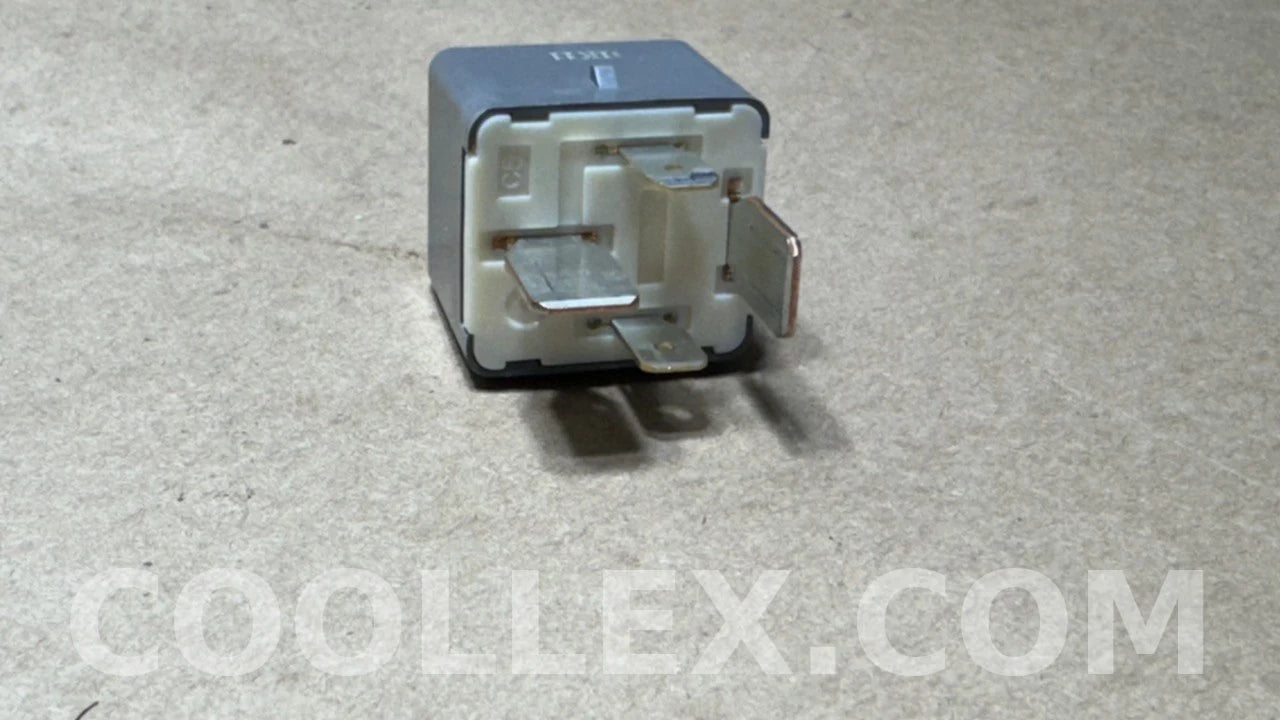 06-13 Toyota Cooling Fan Relay 90987-02025 Denso OEM Used